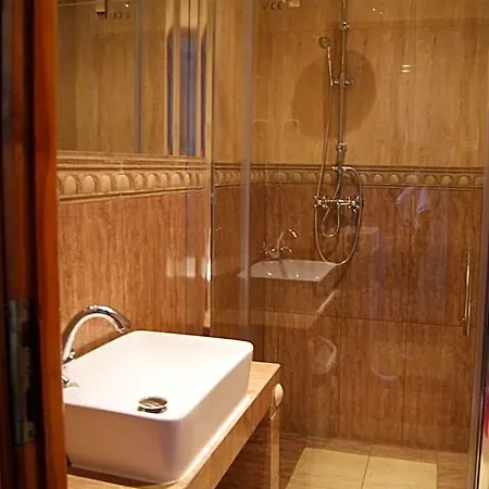 Nocleg ze śniadaniem Amadea 3*
