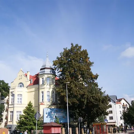 Nocleg ze śniadaniem Amadea 3*