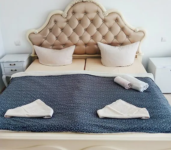 Amadea Bed & Breakfast 3*